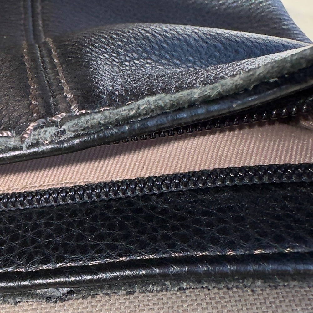 The Sak De Young Crossbody Bag-Black. Genuine Leather. - Picture 10 of 15